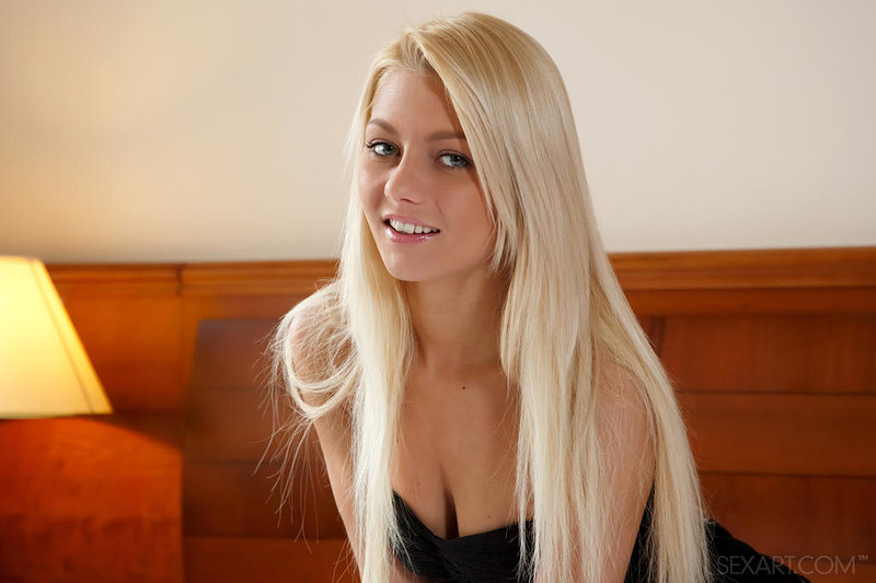 Фаина, 22 года, 0 размер груди